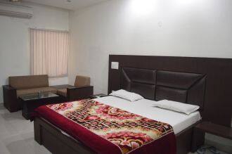Hotel Ahluwalia Regency, Bathinda 3